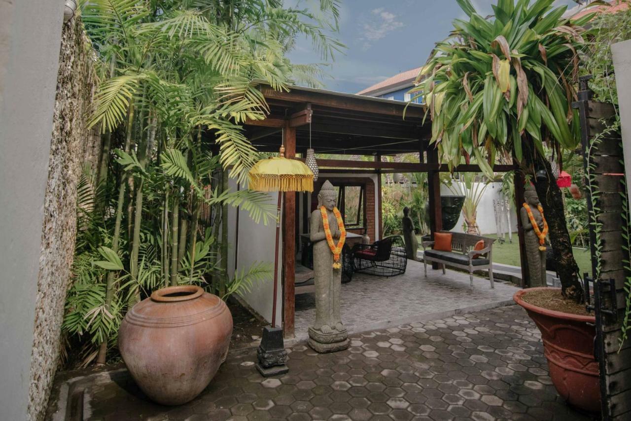 The Secret Jungle Villas Seminyak Екстериор снимка